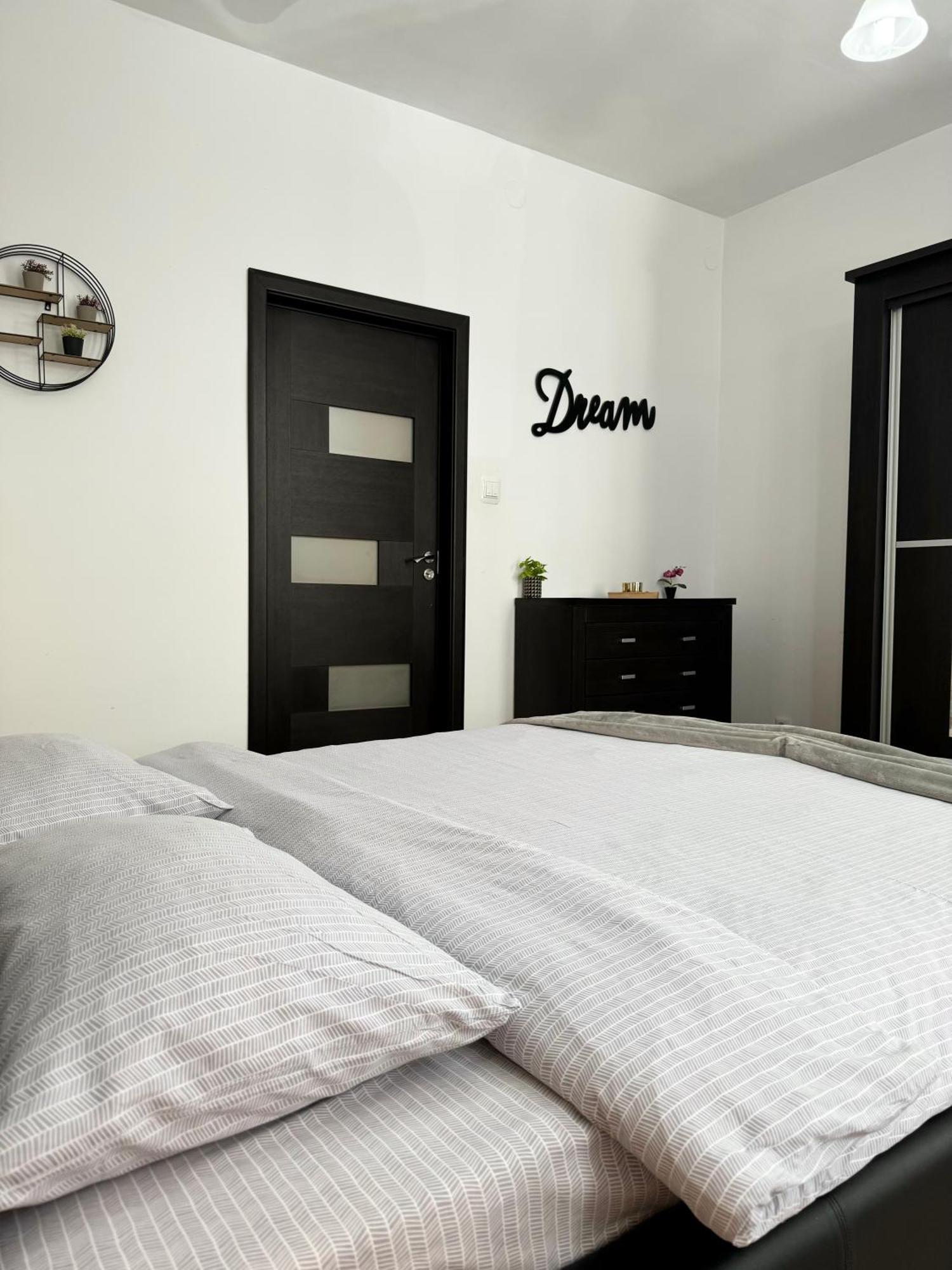 Ada'S Luxury Apartament&Studio - Old City Μπρασόβ Εξωτερικό φωτογραφία